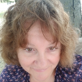 Suzanne Coloma